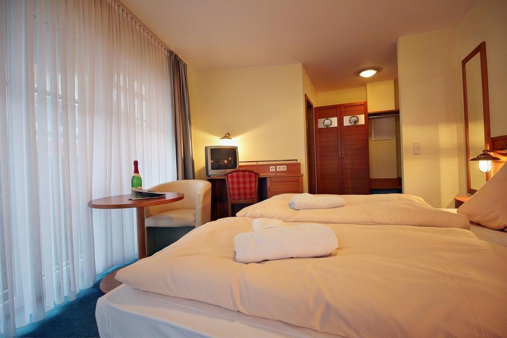 Hotel Haus Weida Breege Pokój zdjęcie